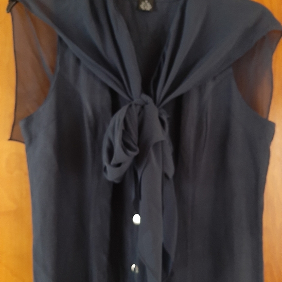 Dress NWOT - Picture 2 of 3